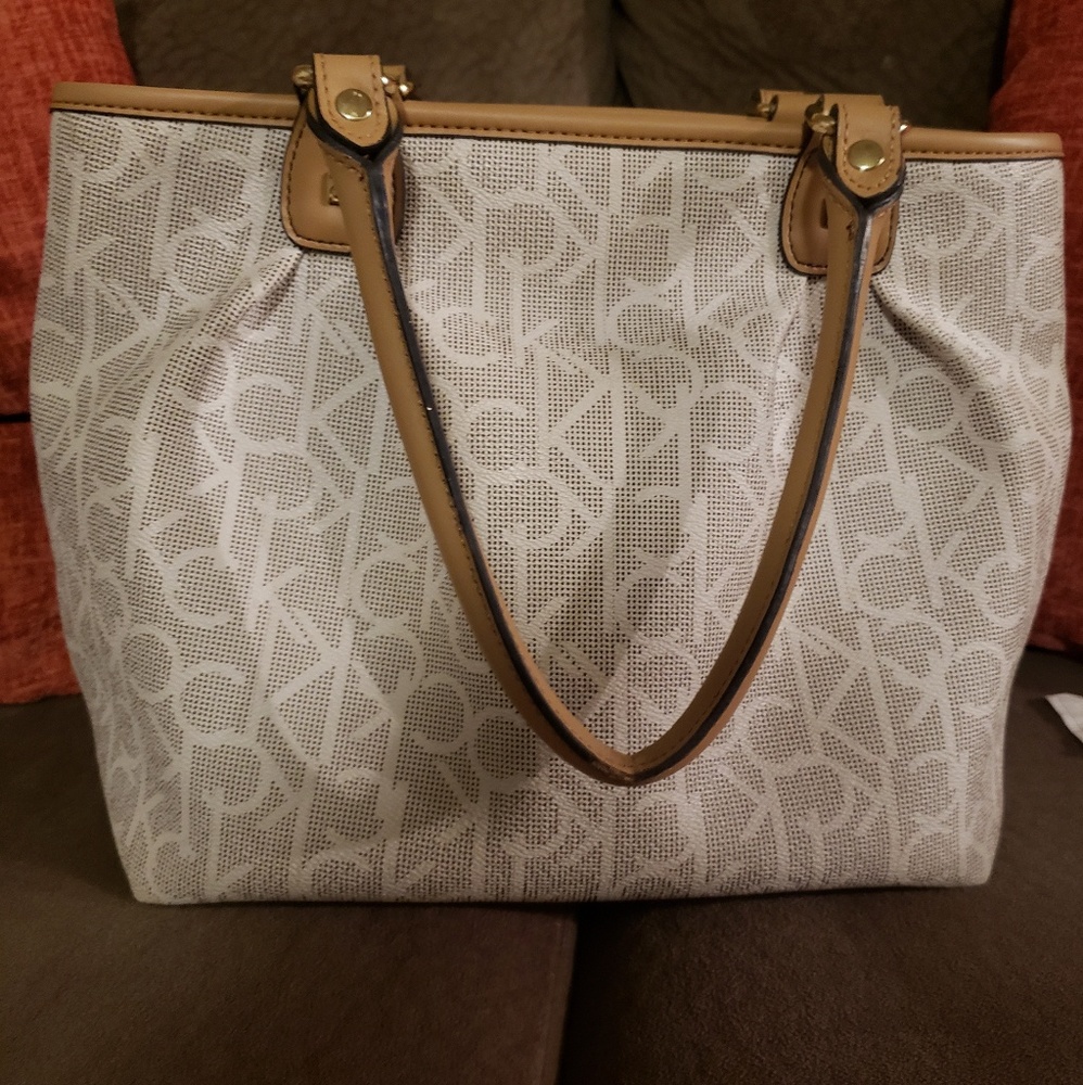 Handbag